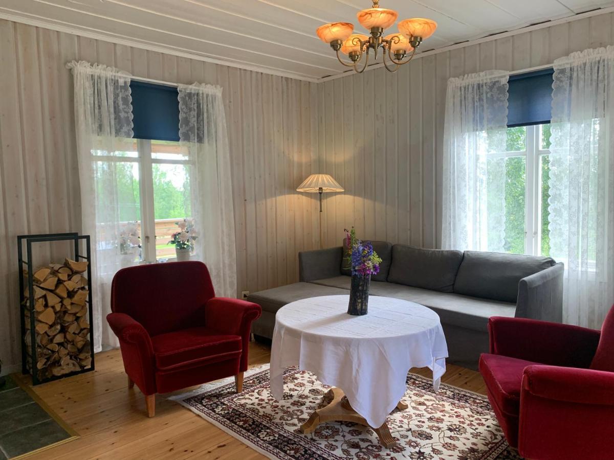 האראדס Bogaerdan, Cozy Cabin By The Lulea River מראה חיצוני תמונה