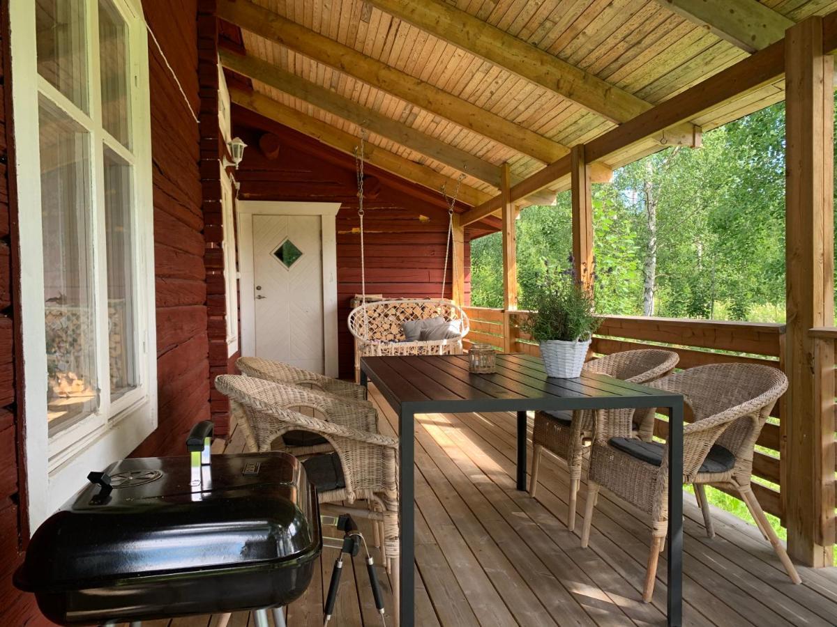 האראדס Bogaerdan, Cozy Cabin By The Lulea River מראה חיצוני תמונה