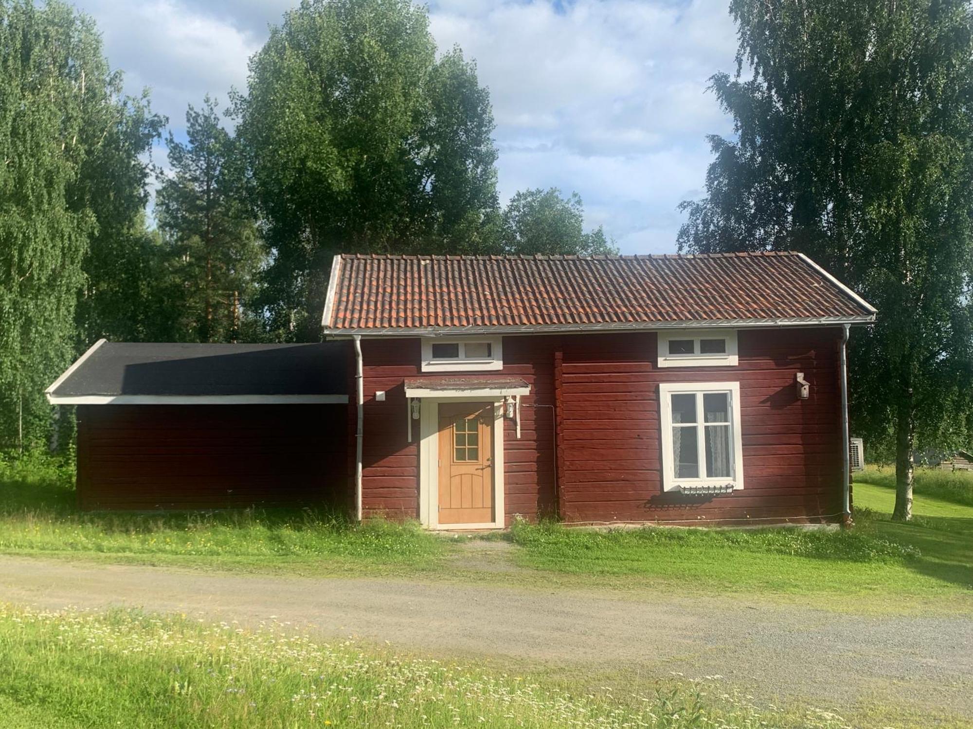 האראדס Bogaerdan, Cozy Cabin By The Lulea River מראה חיצוני תמונה
